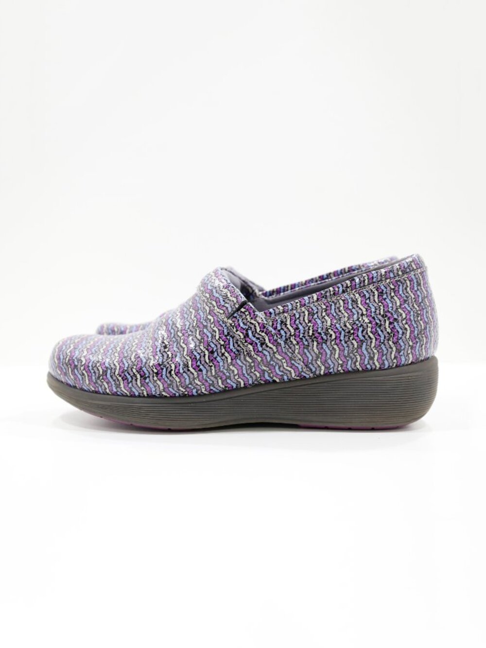 SoftWalk Meredith Purple Leather Slip Resistant Nurse Clogs - 9.5